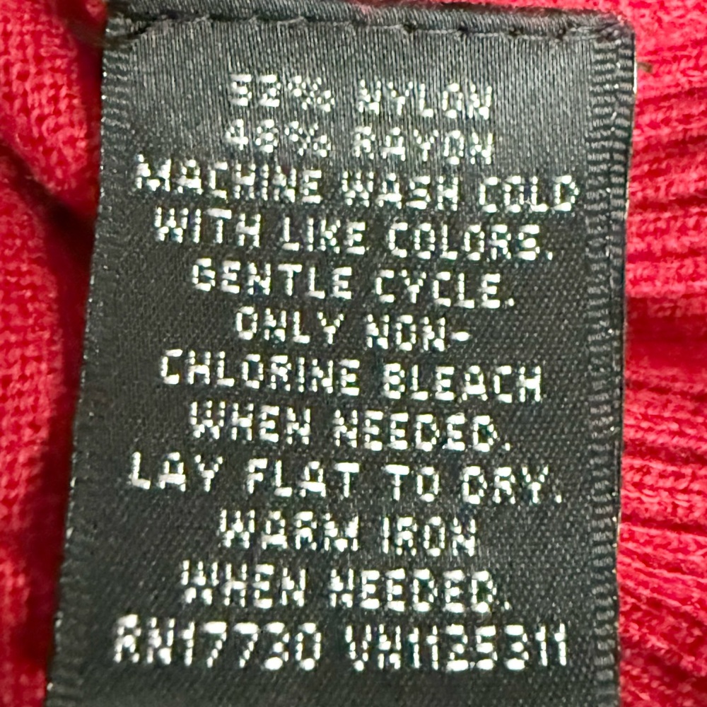 Target Mossimo Women’s Vibrant Red V-Neck Sweater - Picture 7 of 7